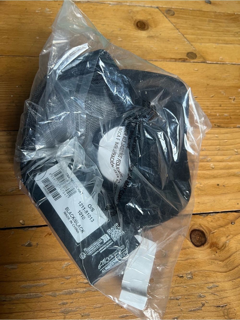 Brand New Alpinestars Black Cap with White Flag Logo - Picture 3 of 3